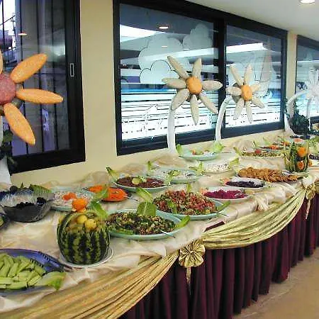 Hotel Ozcelik Kusadasi